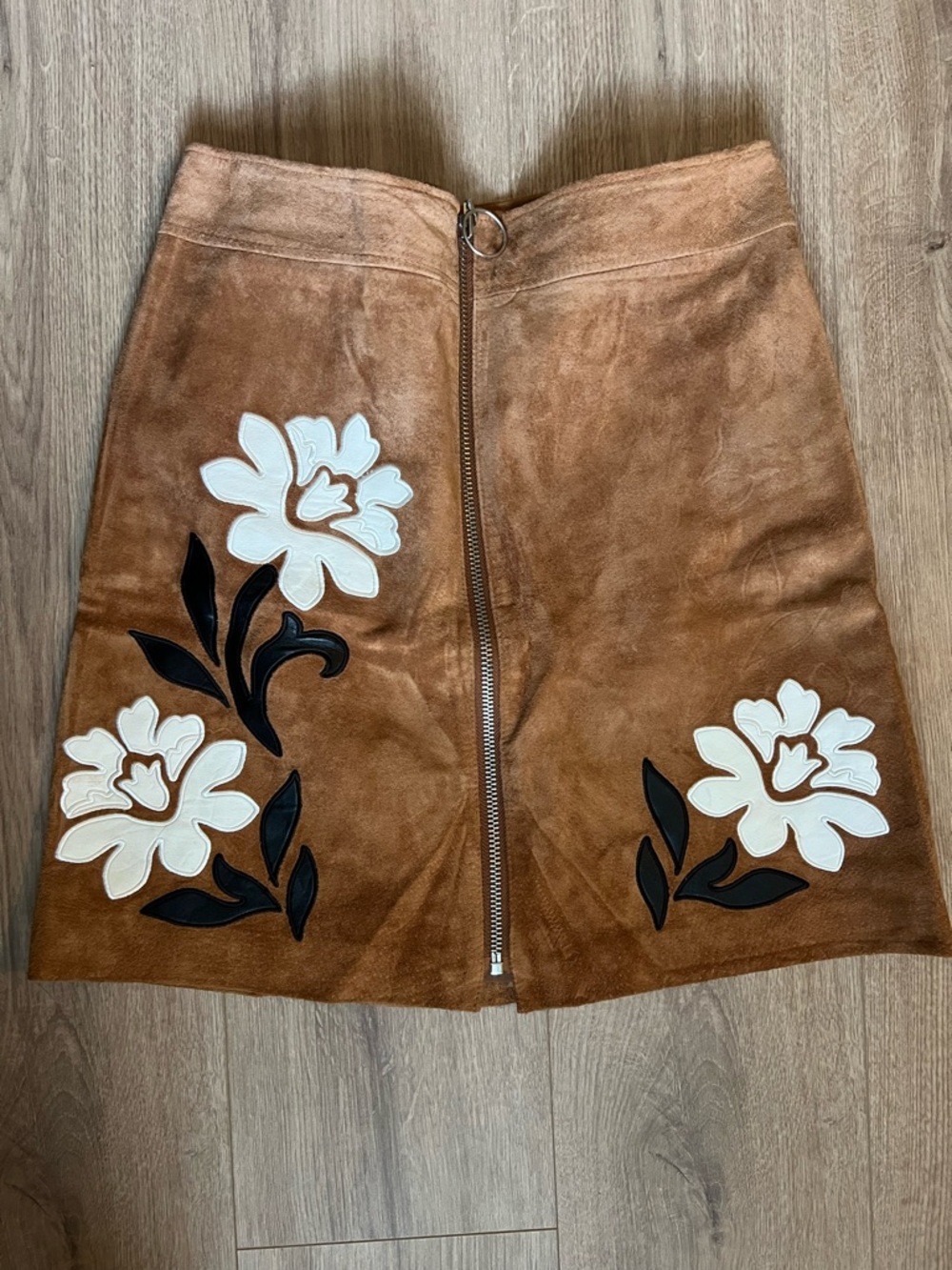Vintage Zip Front Tan Suede Mini Skirt with Patchwork Embroidered Flowers